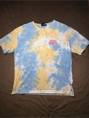 Rusty Tie Dye T-Shirt - Size Medium🌊☀️